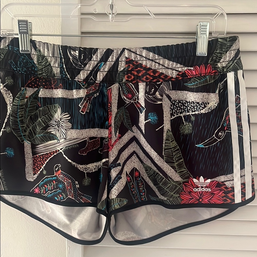 Adidas shorts women’s M